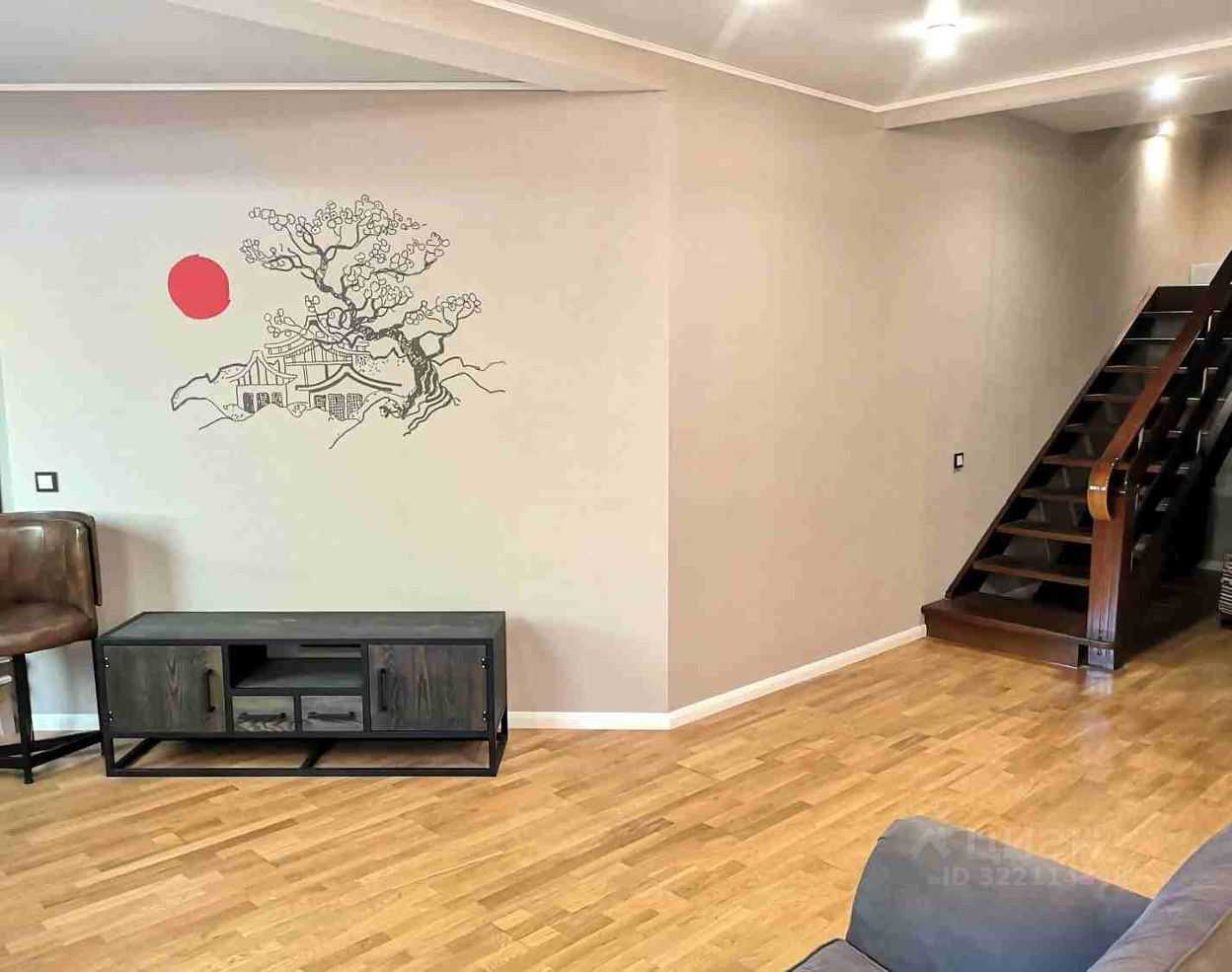 4-комнатная квартира, 180 м² — фотография 2