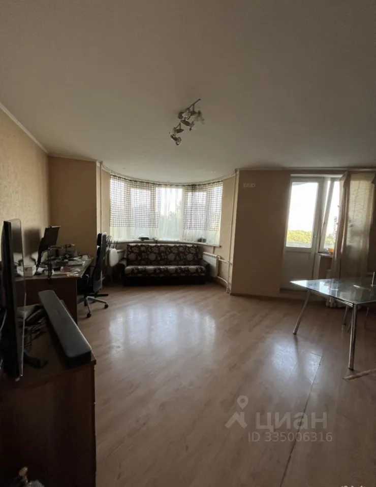 2-комнатная квартира, 69 м² — фотография 2