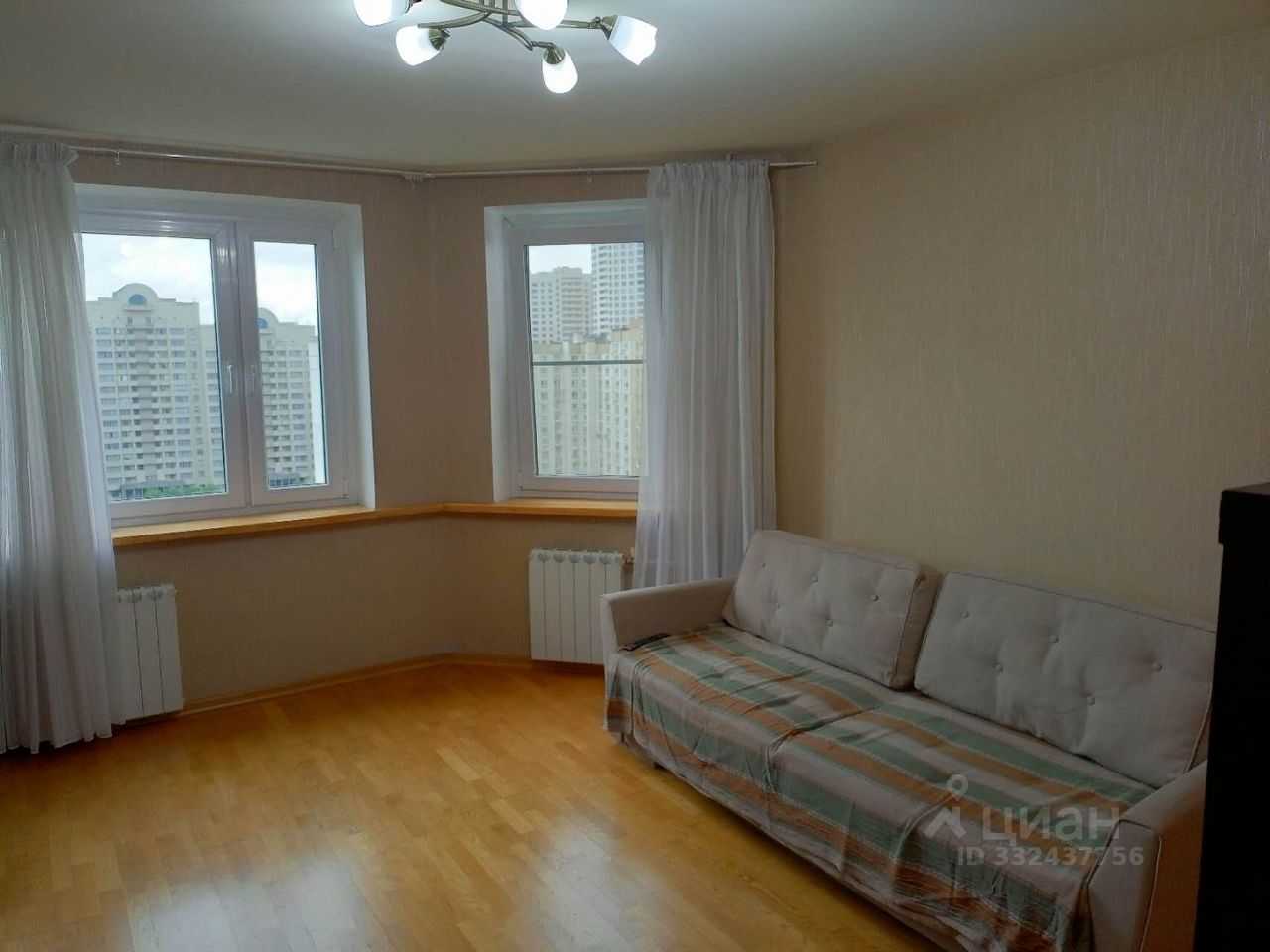 1-комнатная квартира, 52 м² — фотография 2