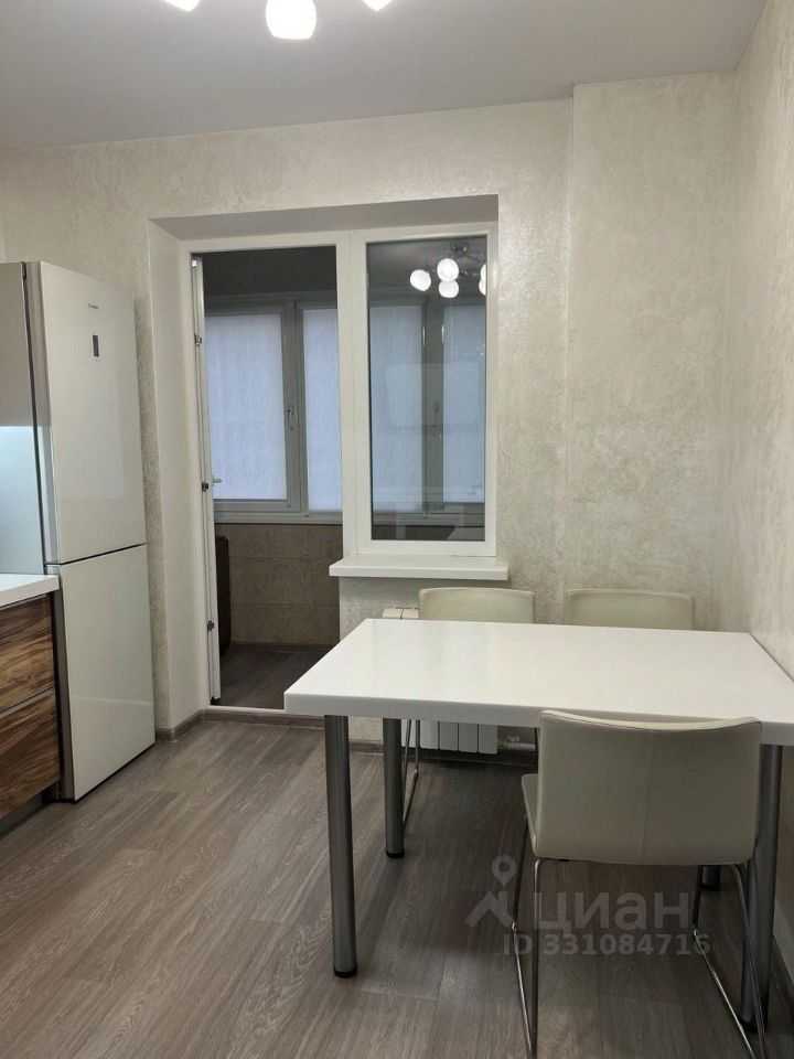 1-комнатная квартира, 52 м² — фотография 2