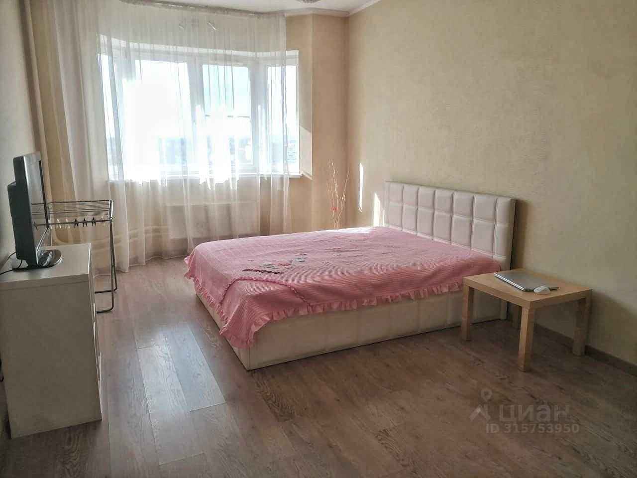 1-комнатная квартира, 46 м² — фотография 3