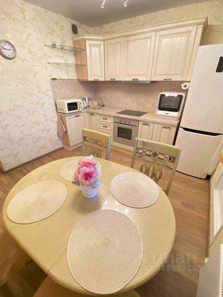 1-комнатная квартира, 42 м² — фотография 2