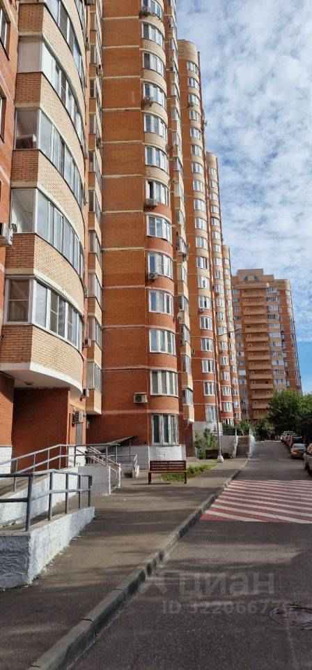 2-комнатная квартира, 64 м² — фотография 2