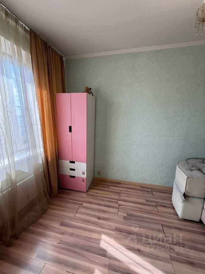 2-комнатная квартира, 75 м² — фотография 3