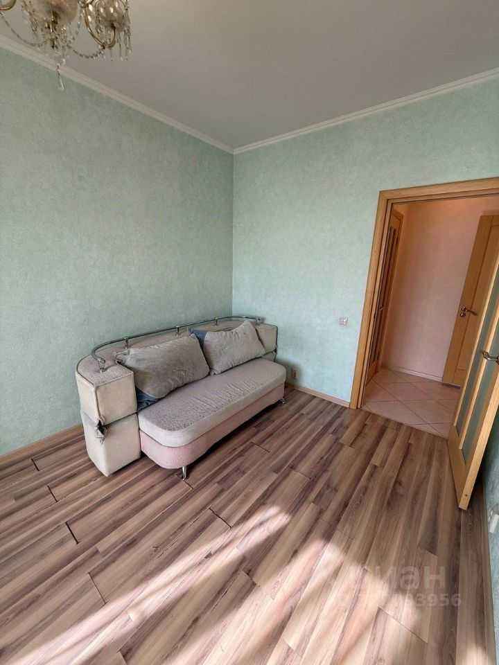 2-комнатная квартира, 75 м² — фотография 2