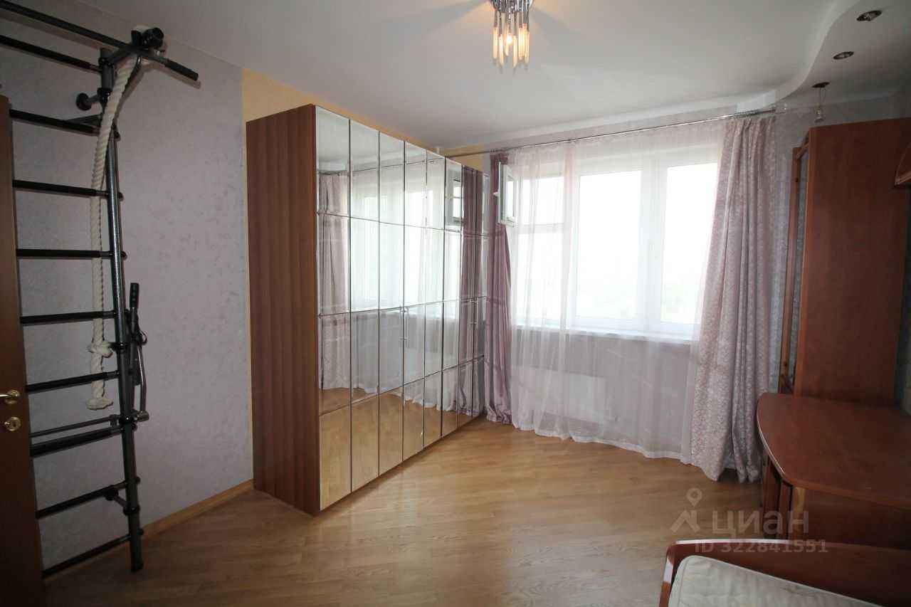 4-комнатная квартира, 110 м² — фотография 2