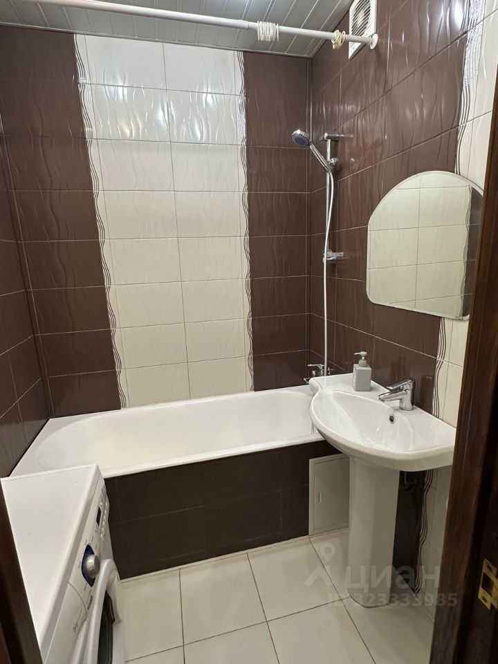 1-комнатная квартира, 60 м² — фотография 3