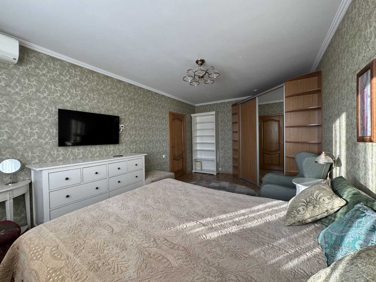 2-комнатная квартира, 67 м² — фотография 2