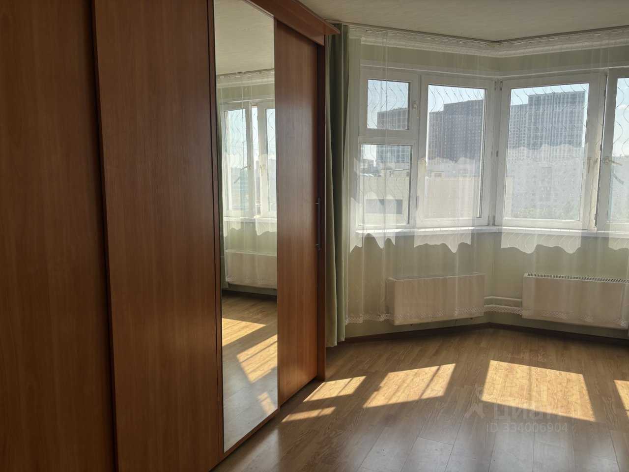 2-комнатная квартира, 61 м² — фотография 3