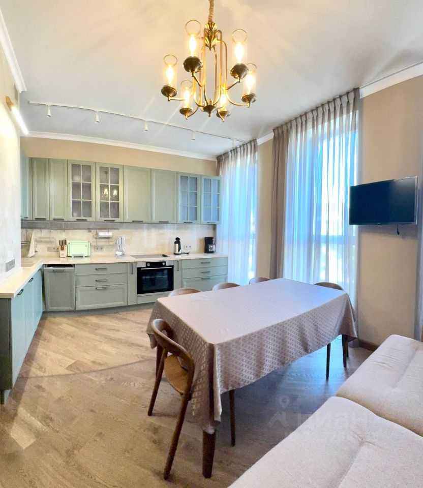 2-комнатная квартира, 65 м² — фотография 2