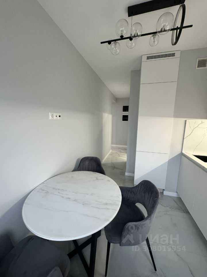 2-комнатная квартира, 53,9 м² — фотография 2
