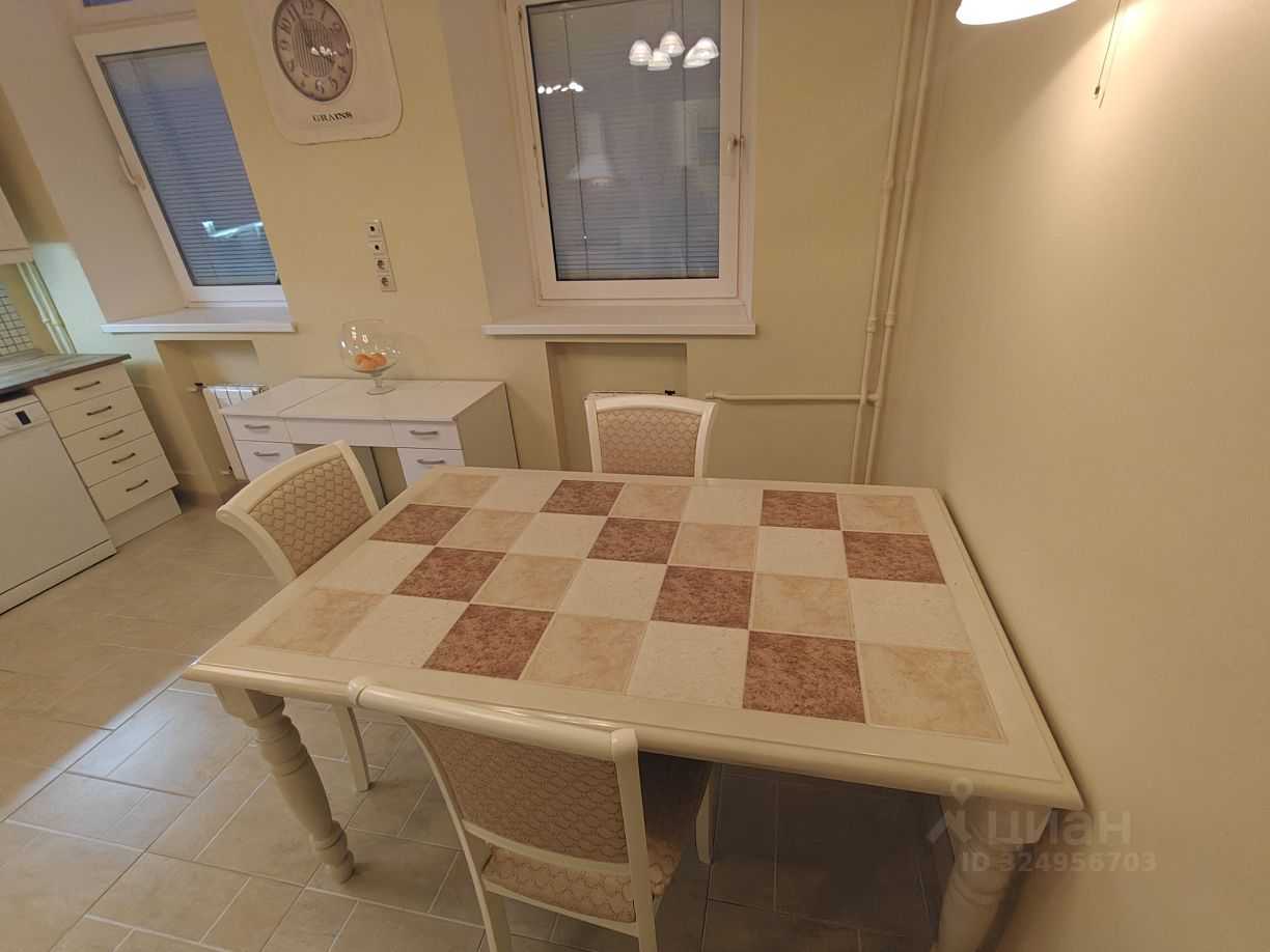 2-комнатная квартира, 70 м² — фотография 3