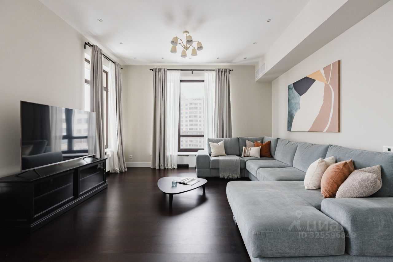4-комнатная квартира, 130 м²