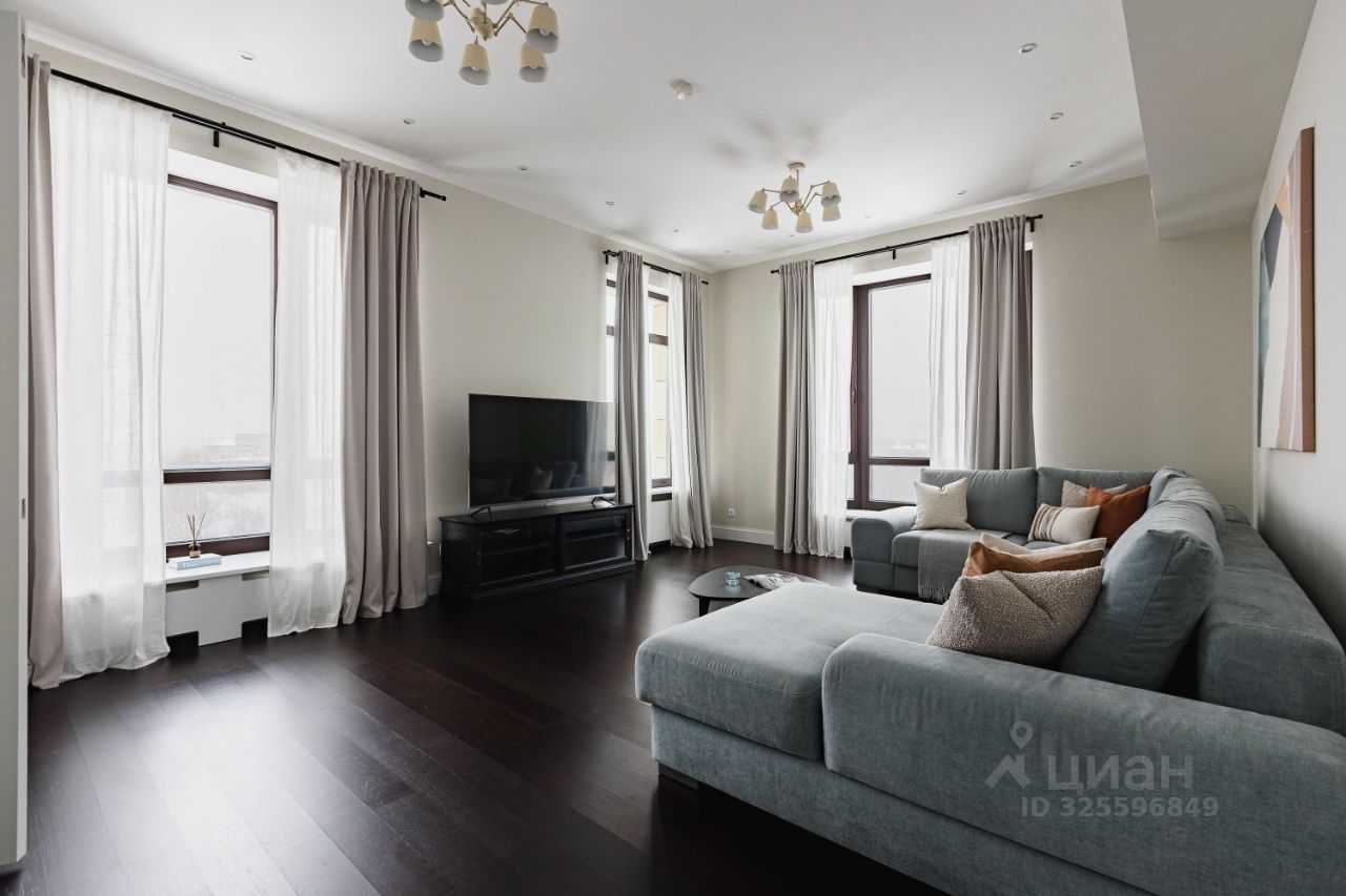 4-комнатная квартира, 130 м² — фотография 3