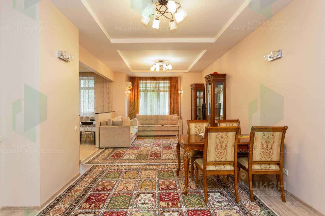 4-комнатная квартира, 135 м² — фотография 2