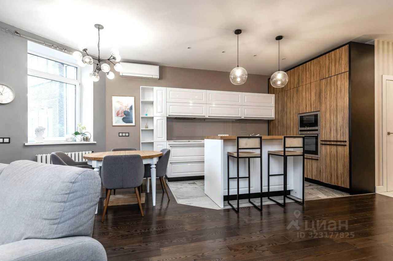 4-комнатная квартира, 135 м²