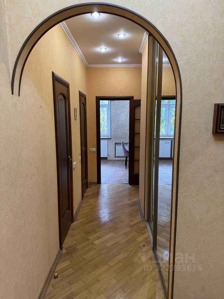 2-комнатная квартира, 59 м² — фотография 3