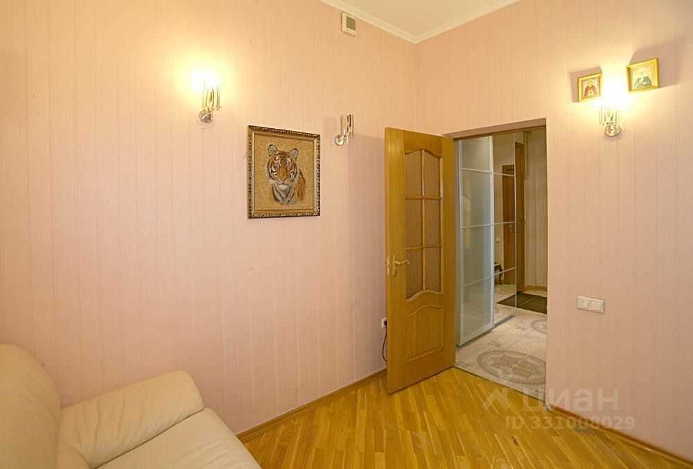 2-комнатная квартира, 57 м² — фотография 2