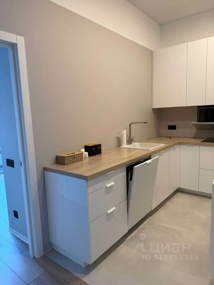 4-комнатная квартира, 103,6 м² — фотография 2