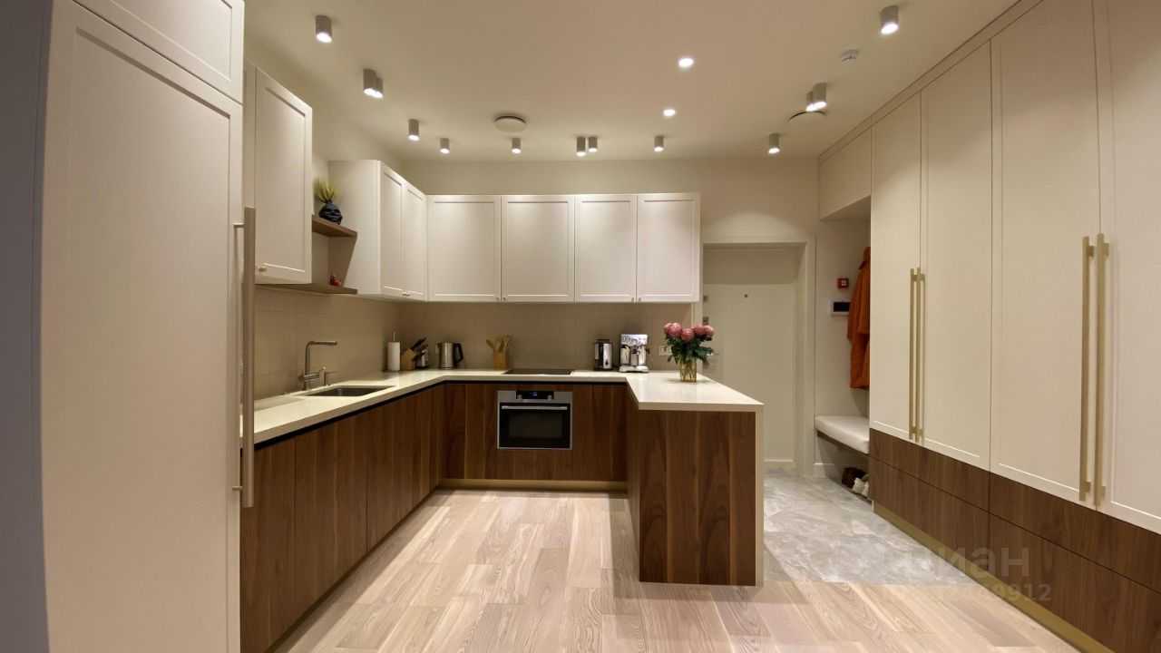 4-комнатная квартира, 120 м²
