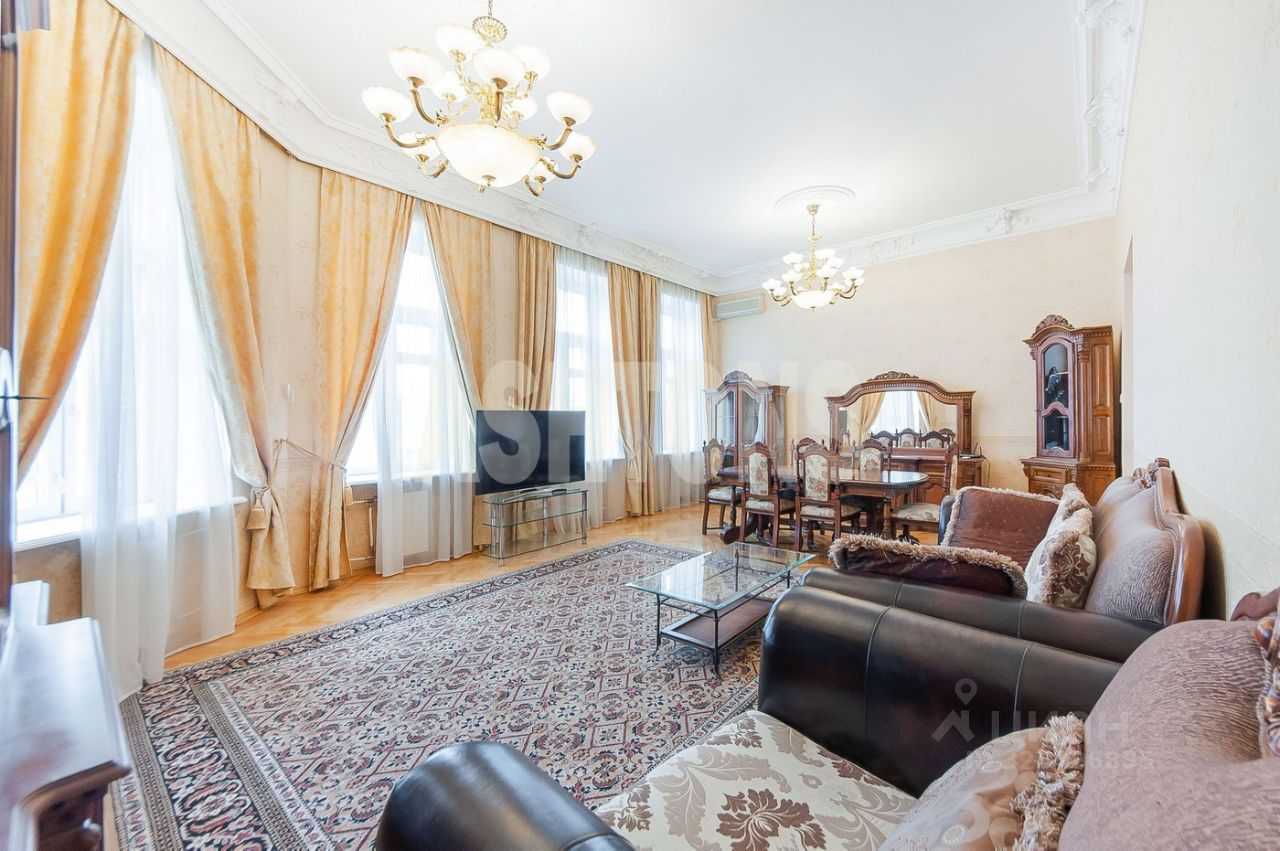 5-комнатная квартира, 190 м²