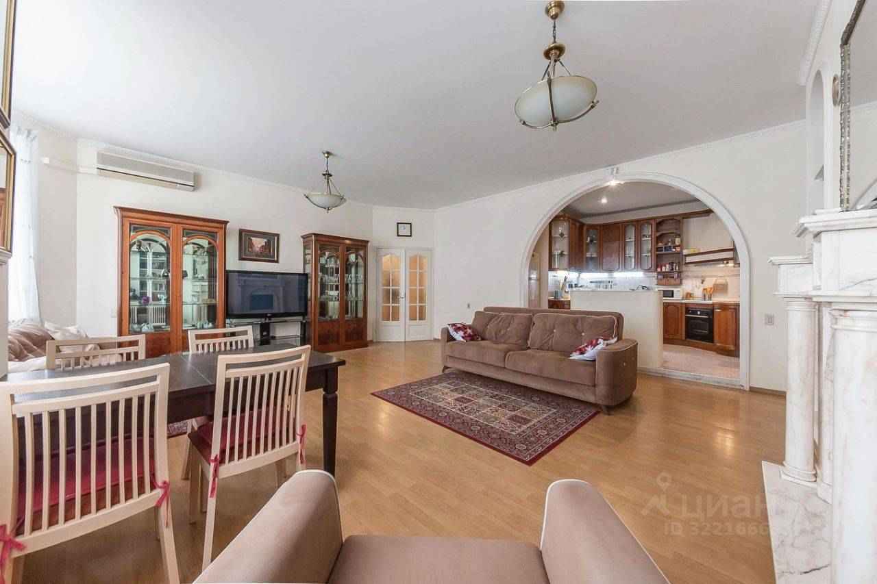 4-комнатная квартира, 135 м² — фотография 3