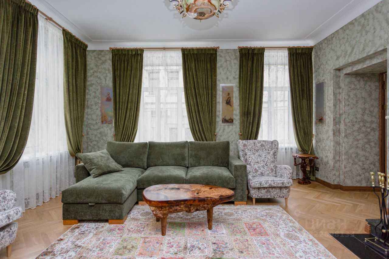 4-комнатная квартира, 150 м²