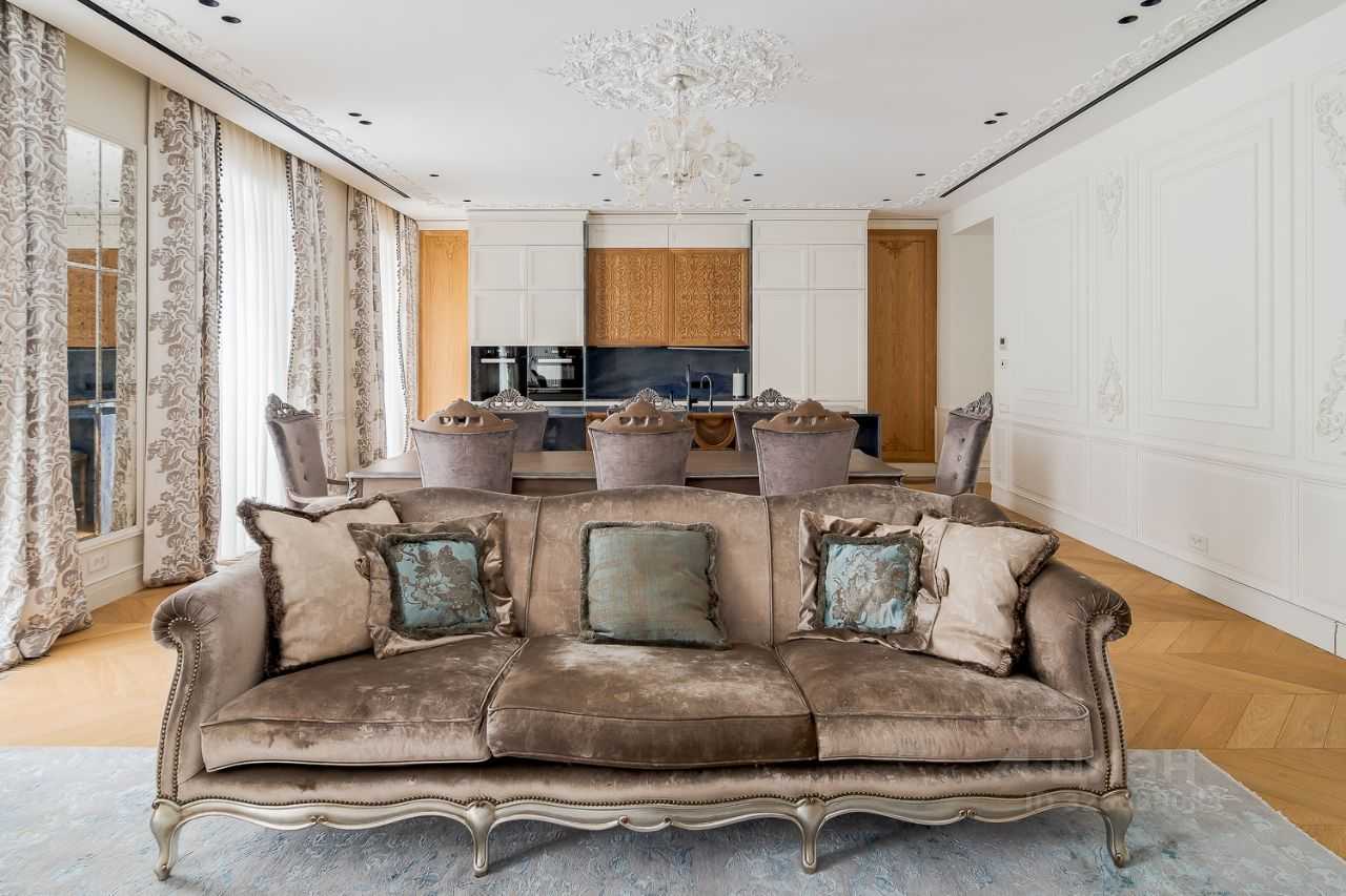 4-комнатная квартира, 220 м² — фотография 3