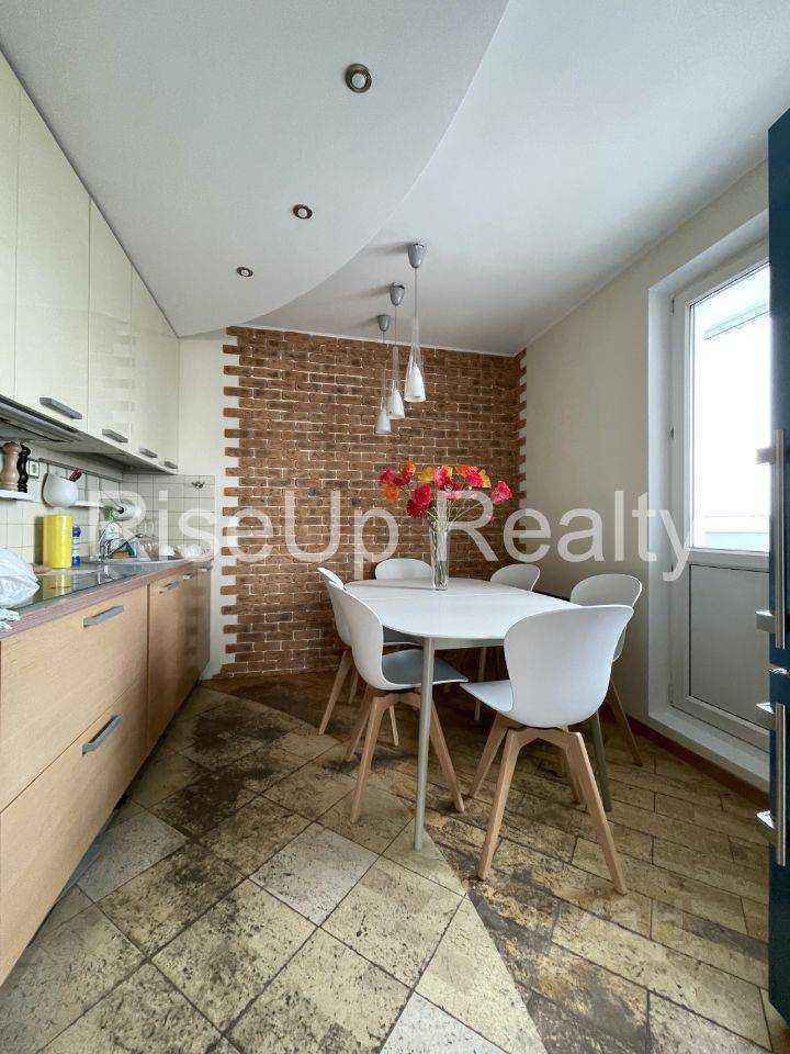 4-комнатная квартира, 102 м² — фотография 2