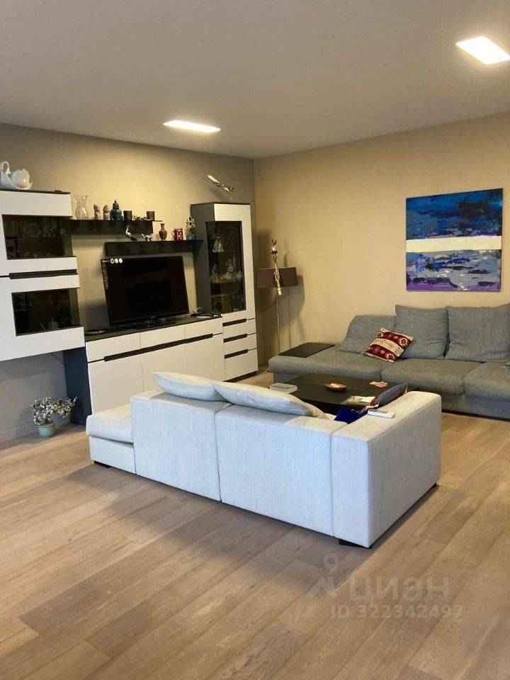 2-комнатная квартира, 80 м² — фотография 2