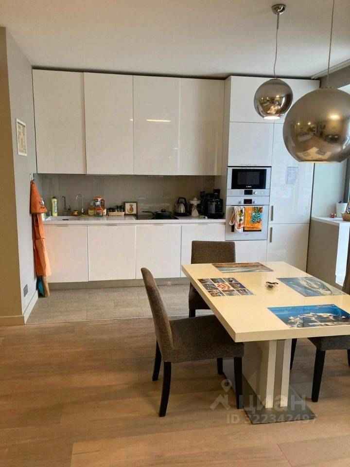 2-комнатная квартира, 80 м² — фотография 3