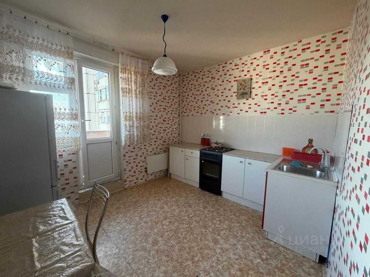 1-комнатная квартира, 38 м² — фотография 2
