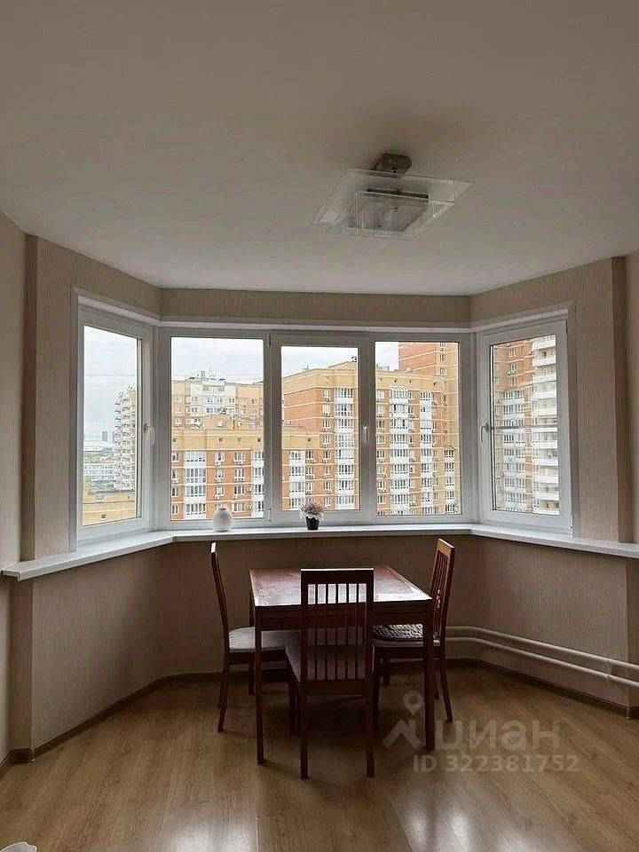 2-комнатная квартира, 66 м² — фотография 2