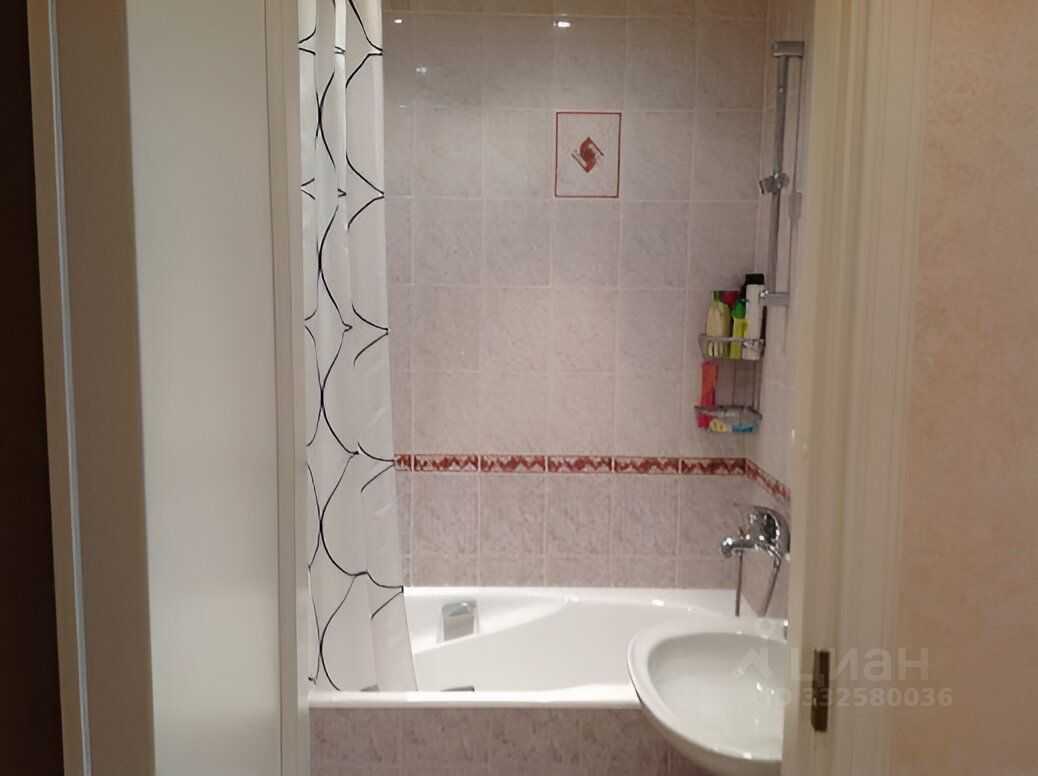 2-комнатная квартира, 56 м² — фотография 3