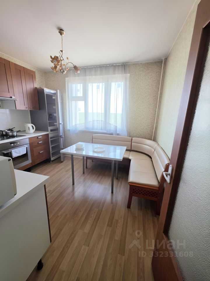 3-комнатная квартира, 80 м² — фотография 2
