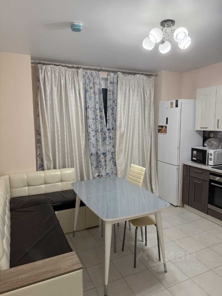 2-комнатная квартира, 55 м² — фотография 2