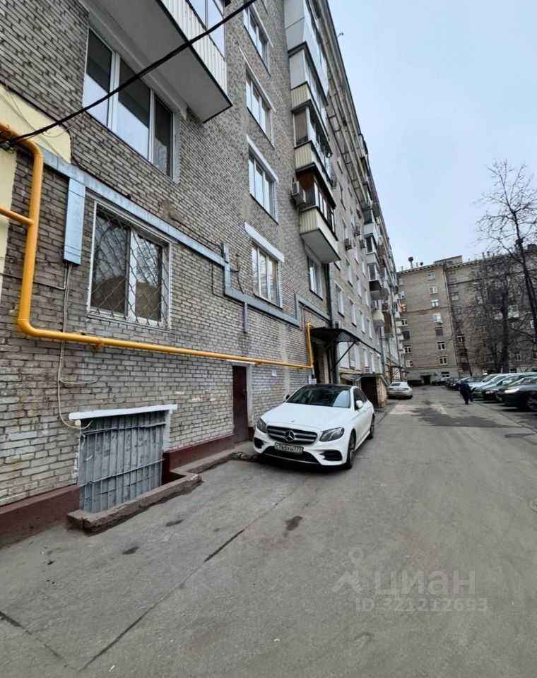 1-комнатная квартира, 60 м² — фотография 2