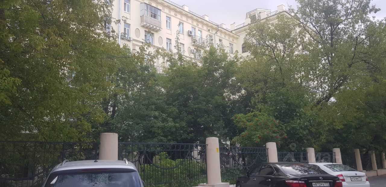 2-комнатная квартира, 57 м² — фотография 3