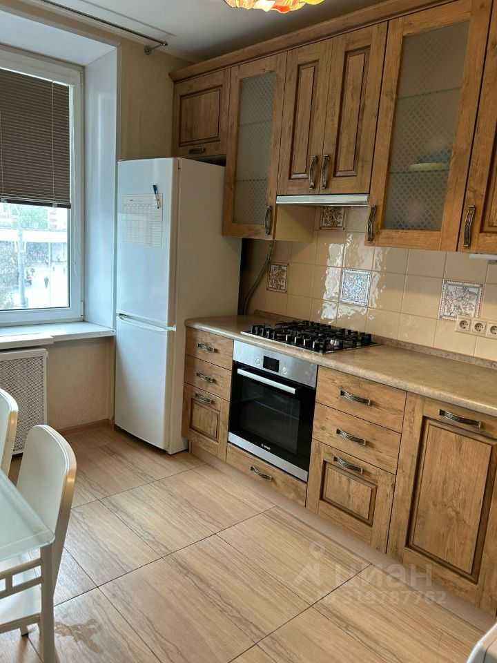 2-комнатная квартира, 68 м² — фотография 2