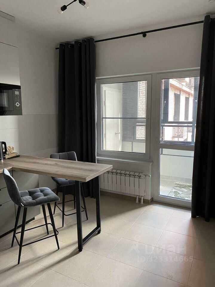 1-комнатная квартира, 42 м² — фотография 2