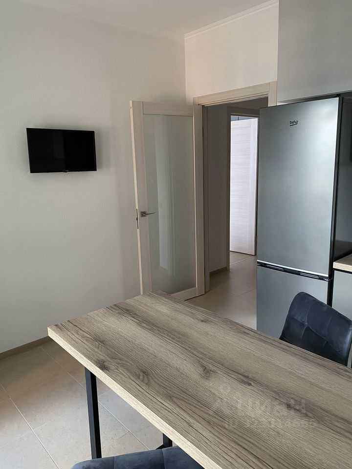 1-комнатная квартира, 42 м² — фотография 3