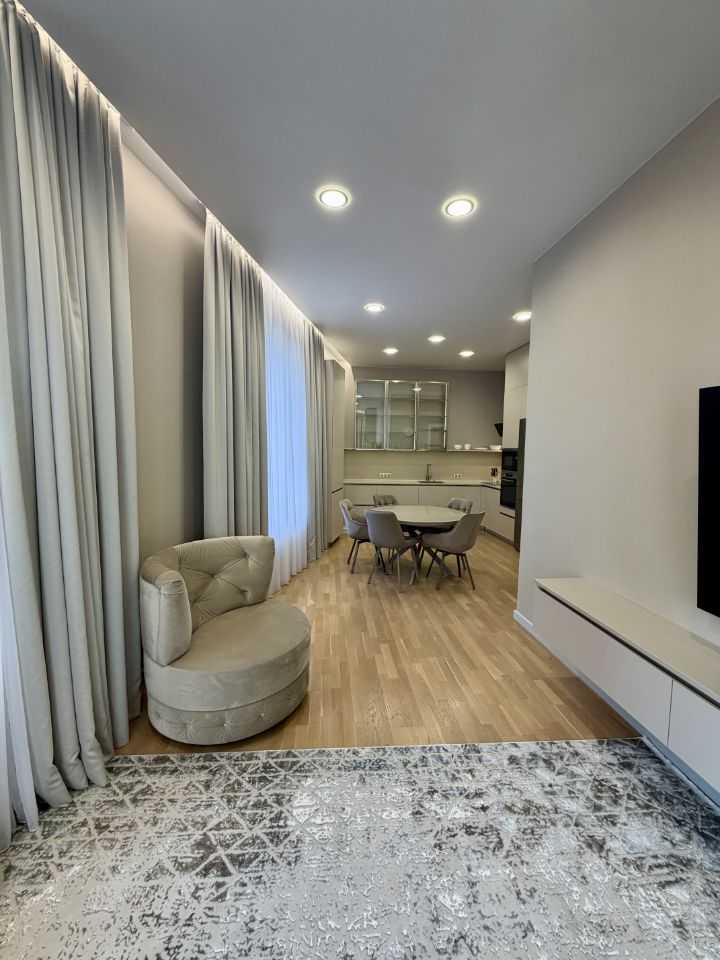 4-комнатная квартира, 133 м² — фотография 2