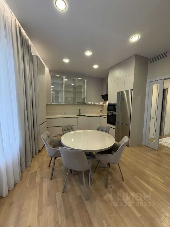 4-комнатная квартира, 133 м² — фотография 3