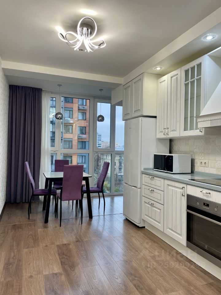 3-комнатная квартира, 82 м²