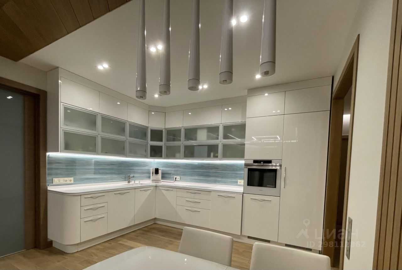 4-комнатная квартира, 110 м² — фотография 3