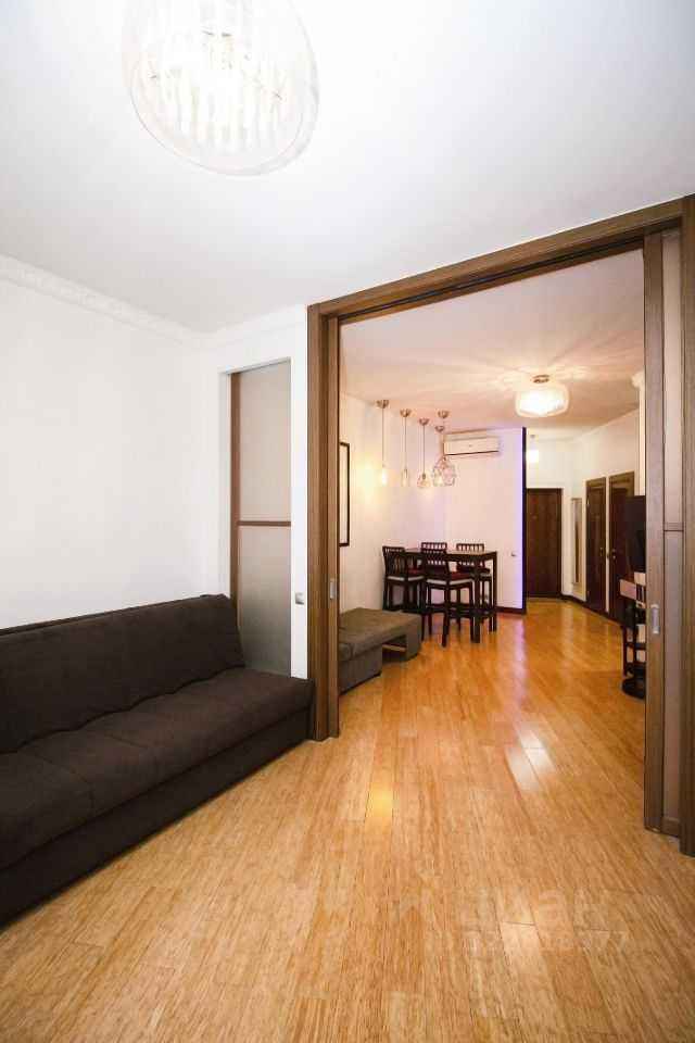 2-комнатная квартира, 52 м² — фотография 2