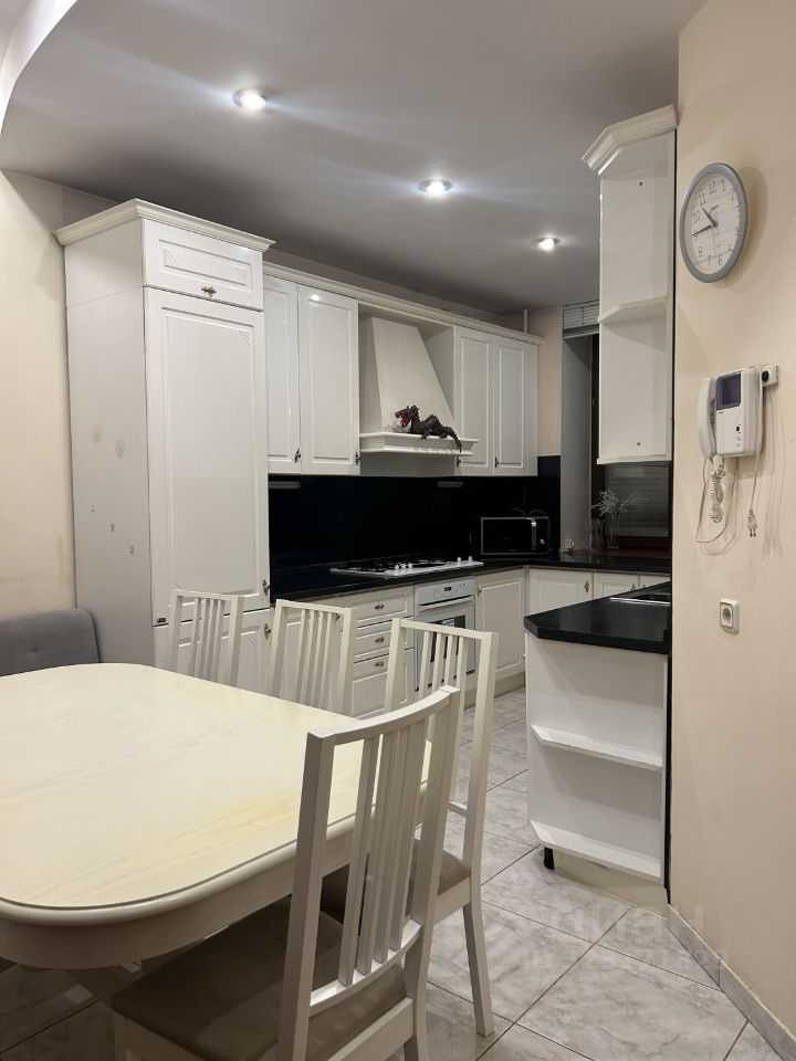 3-комнатная квартира, 105 м² — фотография 2