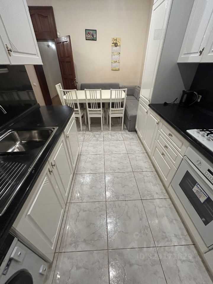3-комнатная квартира, 105 м² — фотография 3