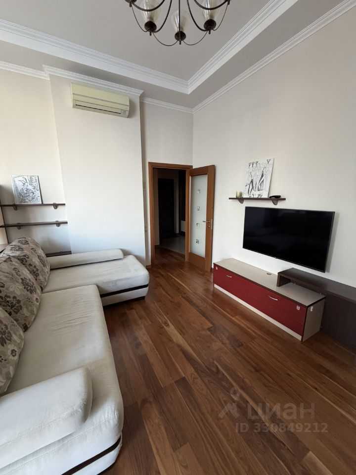 1-комнатная квартира, 60 м² — фотография 2