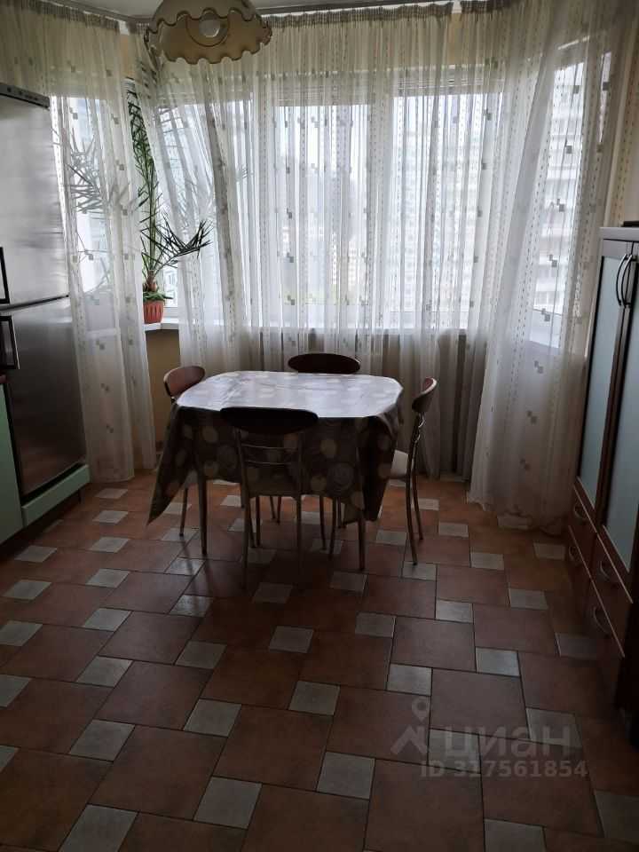 3-комнатная квартира, 80 м² — фотография 3